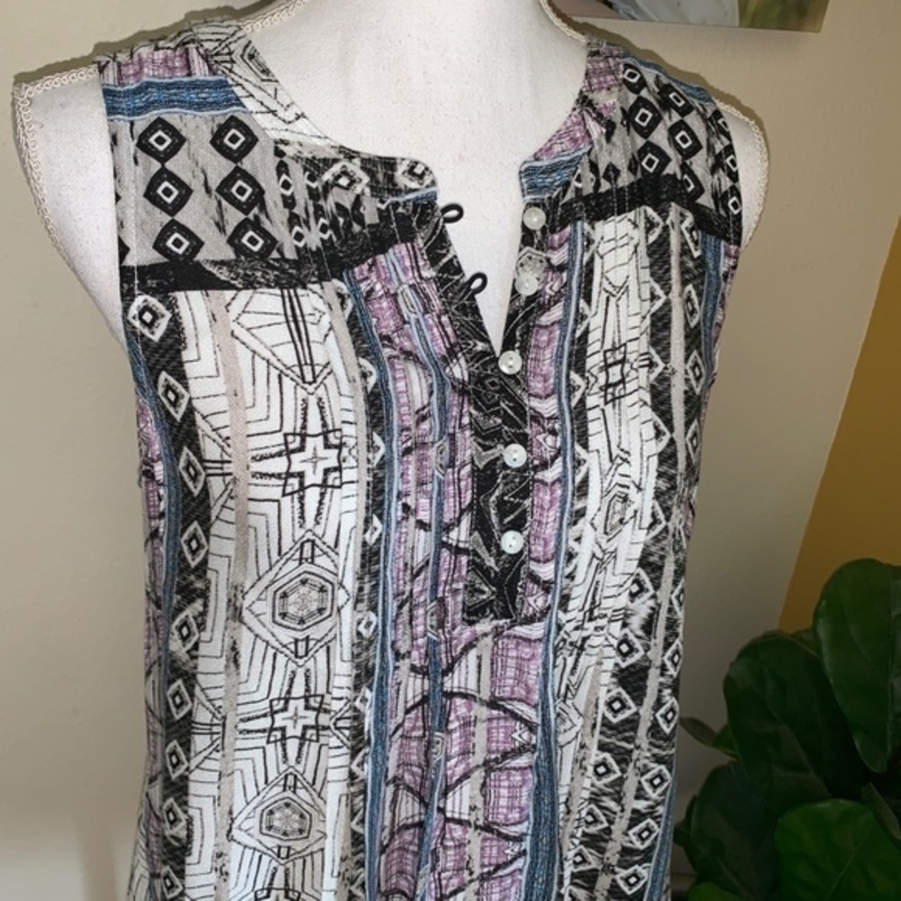 Hem & Thread flowy Printed tank top blouse M